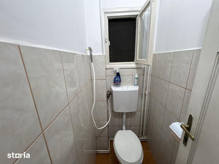 Apartament cu 4 camere în Victoriei