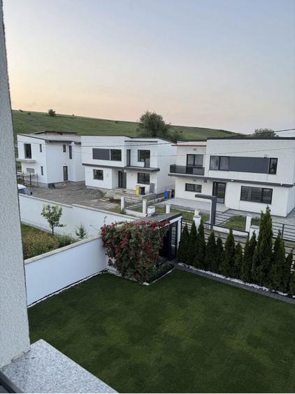 Casă cu 3 camere în Central