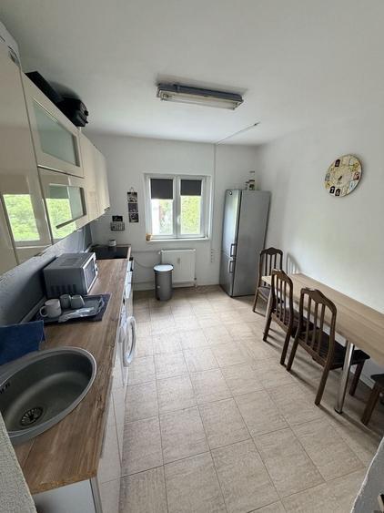 Apartament cu 2 camere semidecomandat în Spitalul Județean