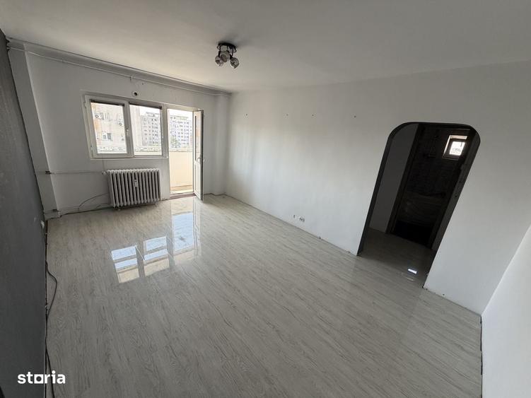 Apartament cu 2 camere semidecomandat în Rahova