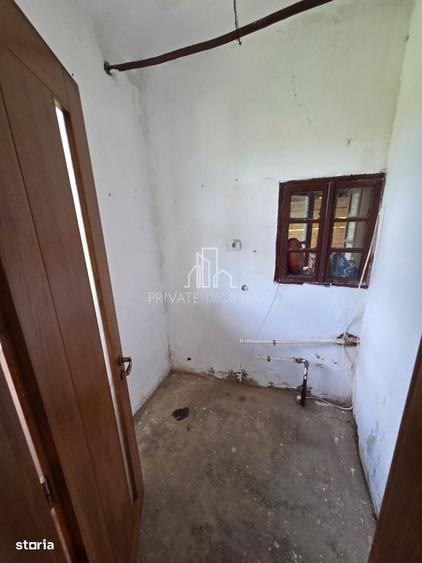 Casă cu 3 camere cu Teren 1192 Mp în Criș