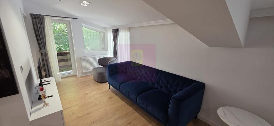 Apartament cu 2 camere semidecomandat în Central