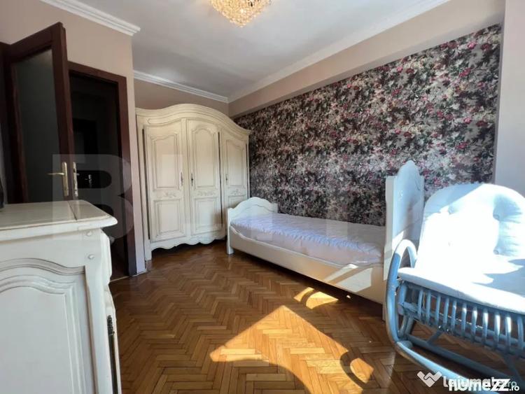 Apartament cu 3 camere decomandat în Ultracentral