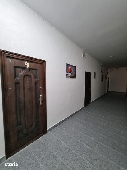Spațiu comercial, de 2,416 mp, în Central