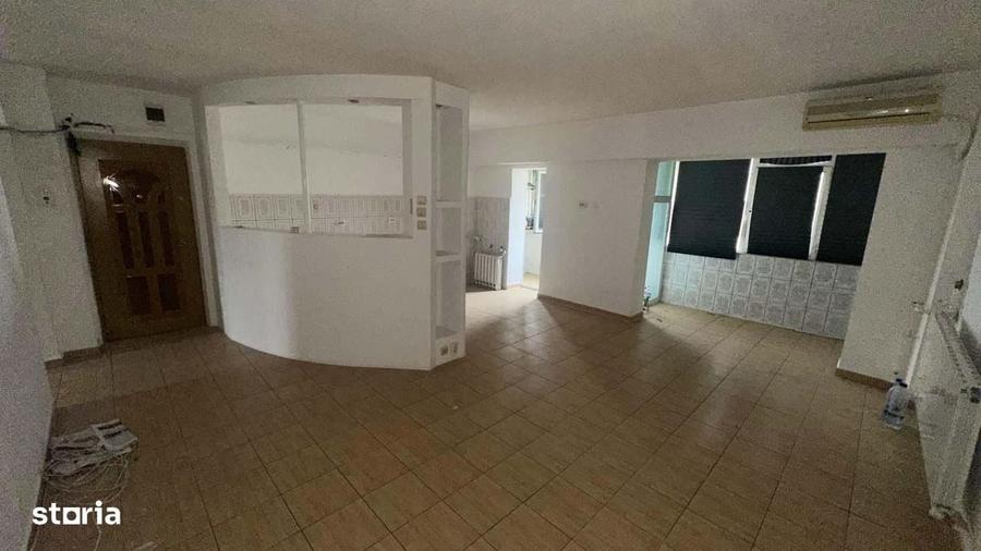 Cernavoda - Str. 9 mai, Apartament cu 3 camere - 69 mp - etaj 3 - 8