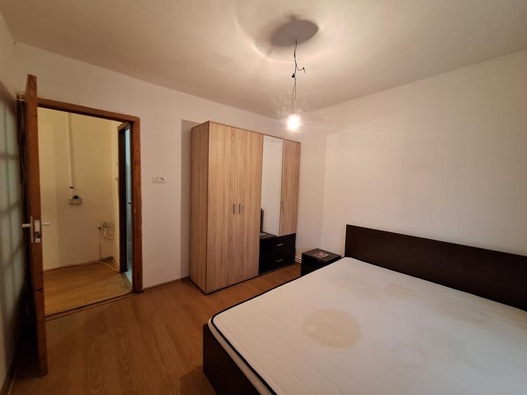 Apartament cu 4 camere decomandat, mobilat în Freidorf