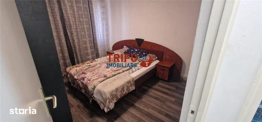 Apartament cu 3 camere decomandat în Cetate