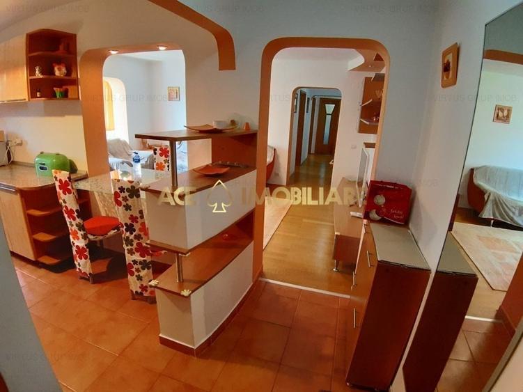 Apartament cu 4 camere semidecomandat, mobilat în Drumul Taberei