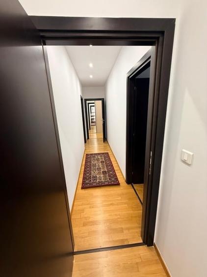 Apartament cu 3 camere, mobilat în Iancu Nicolae