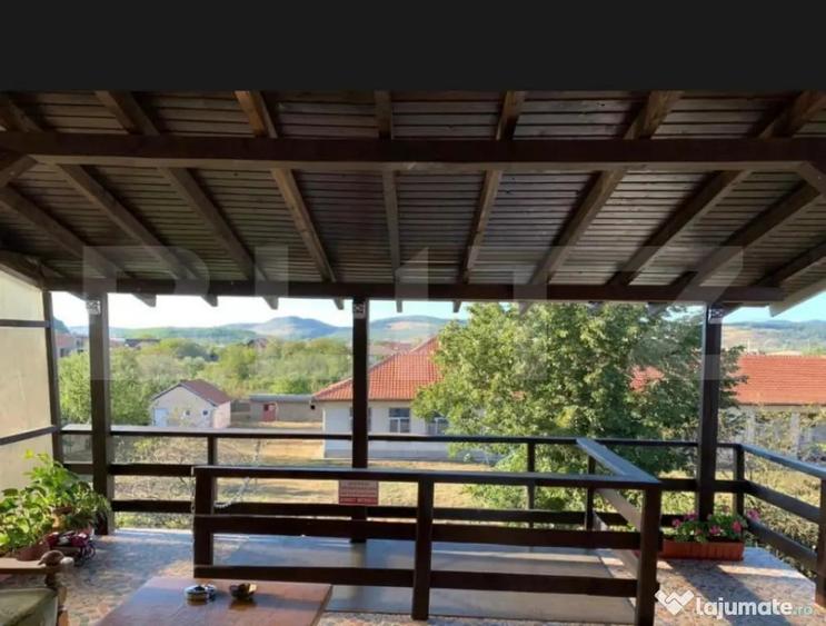 Casă cu 7 camere cu Teren 920 Mp în Viile Noi
