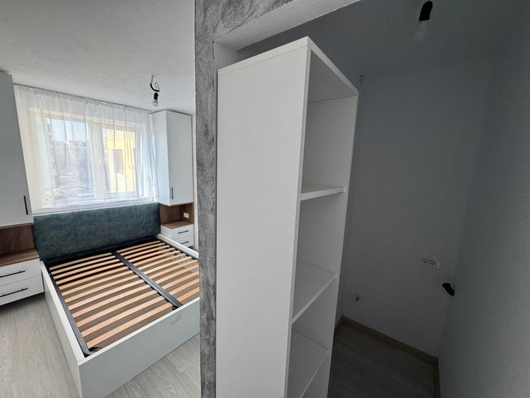 Apartament cu 2 camere semidecomandat, mobilat în Filiași