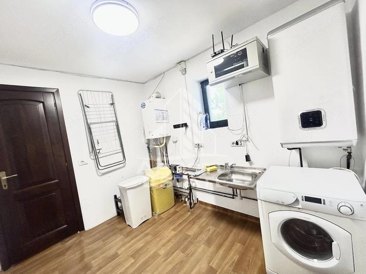 Casă cu 5 camere cu Teren 500 Mp în Sânmihaiu Român