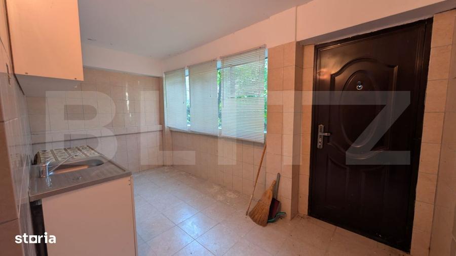 Casă cu 3 camere decomandat cu Teren 1159 Mp în Exterior Sud