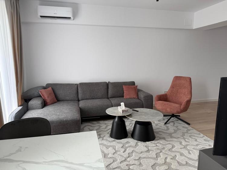 Apartament cu 2 camere decomandat, mobilat în Voluntari