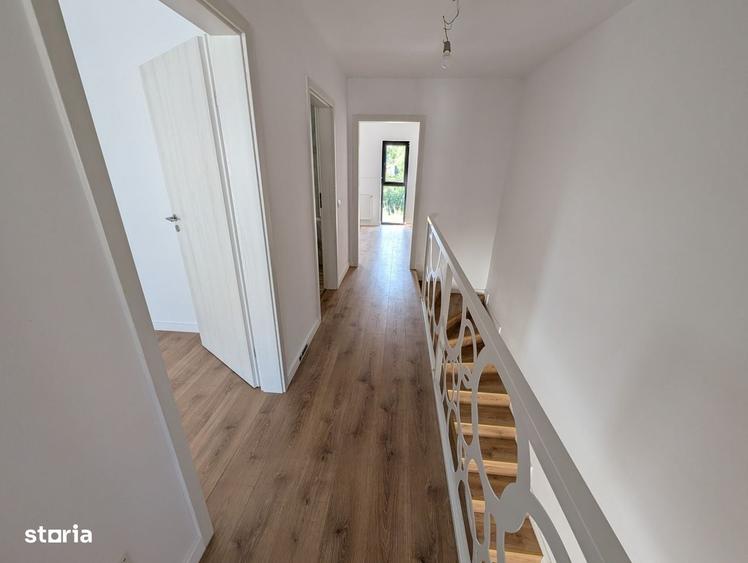 Casă cu 4 camere în Tunari