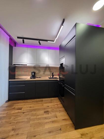 Apartament cu 2 camere semidecomandat, mobilat în Bulgaria