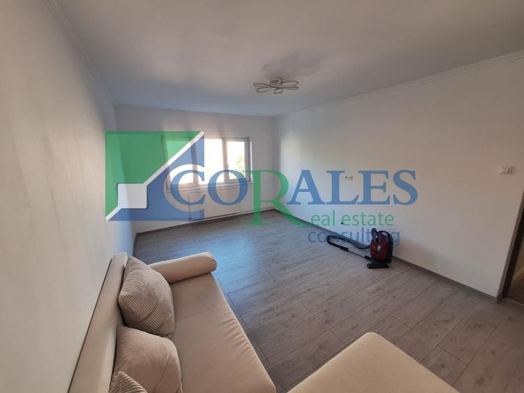 Apartament cu 3 camere decomandat în Lipovei