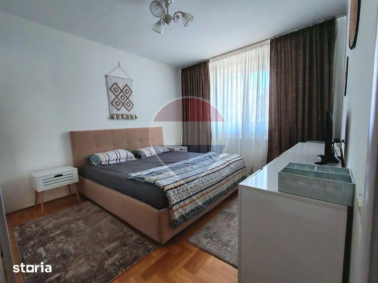 Apartament cu 3 camere în Tomis I