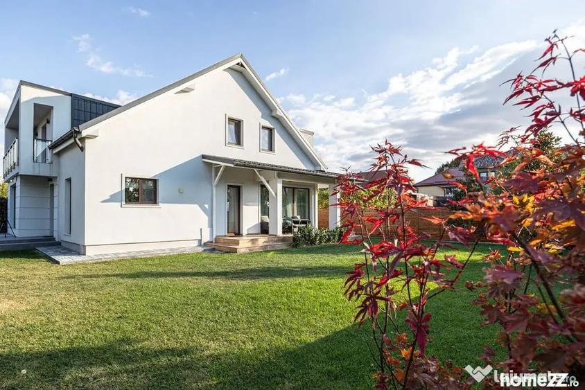 Casă cu 5 camere cu Teren 580 Mp în Subcetate