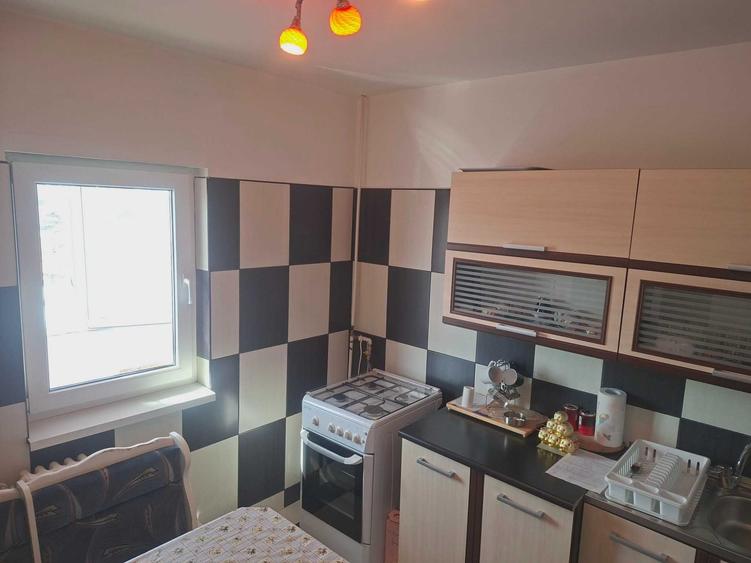 Apartament cu 2 camere semidecomandat în Sud