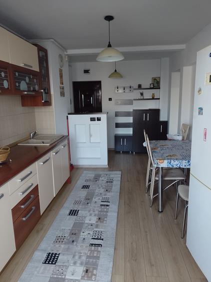 Apartament cu 2 camere decomandat în Românești