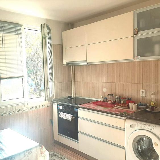 Apartament cu 2 camere decomandat, mobilat în Berceni