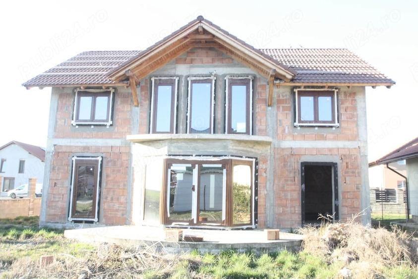 Casă cu Teren 500 Mp în Urseni