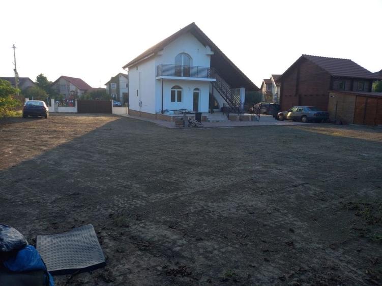 Casă cu 4 camere cu Teren 1000 Mp în Șag