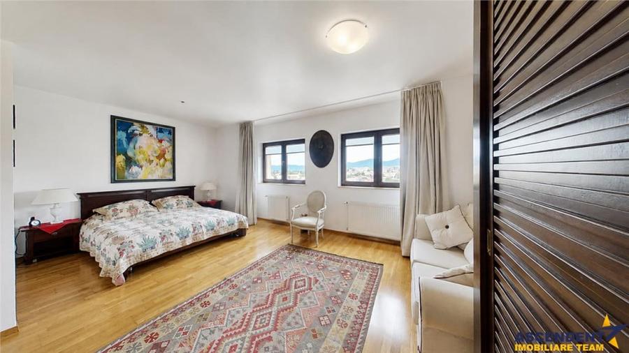 Proprietate 3 camere 118 utili, Privilegio, etaj 10,t erasa - 12