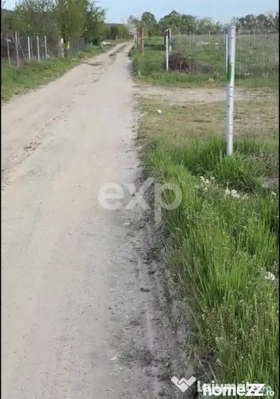 Teren de 2109 mp, în Budeasa