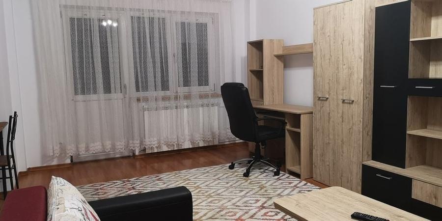 Garsonieră decomandată în Buziașului