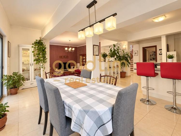 Duplex cu 4 camere cu Canalizare în Ciofliceni
