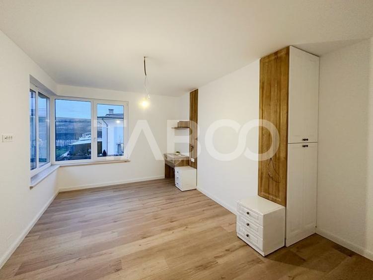 Duplex cu 5 camere cu Canalizare în Borhanci