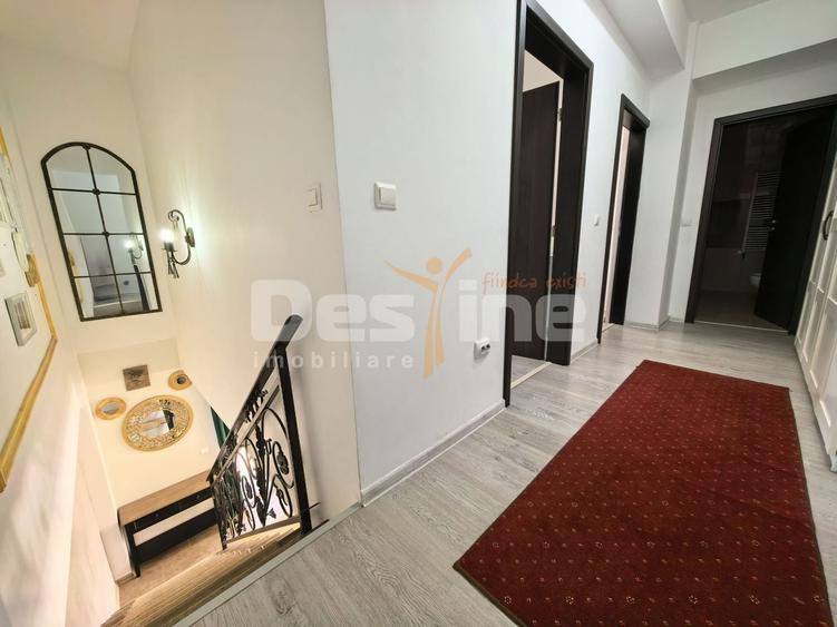Apartament cu 3 camere decomandat, mobilat în Nicolina