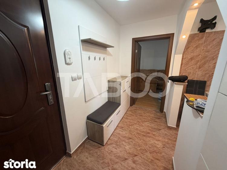 Apartament cu 2 camere decomandat, mobilat în Central