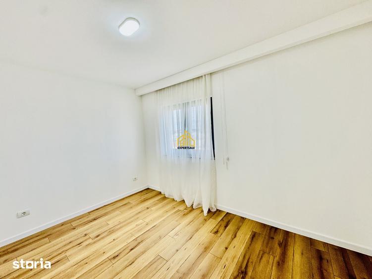 Casă cu 5 camere cu Teren 250 Mp în Clinceni
