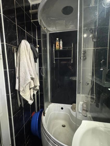 Apartament cu 2 camere semidecomandat, mobilat în Central