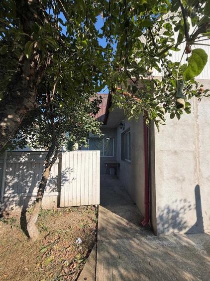 Casă cu 3 camere în Țuțora