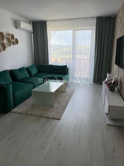 Apartament 4 camere pe două niveluri, 98 mp – Baciu, zona Regal.