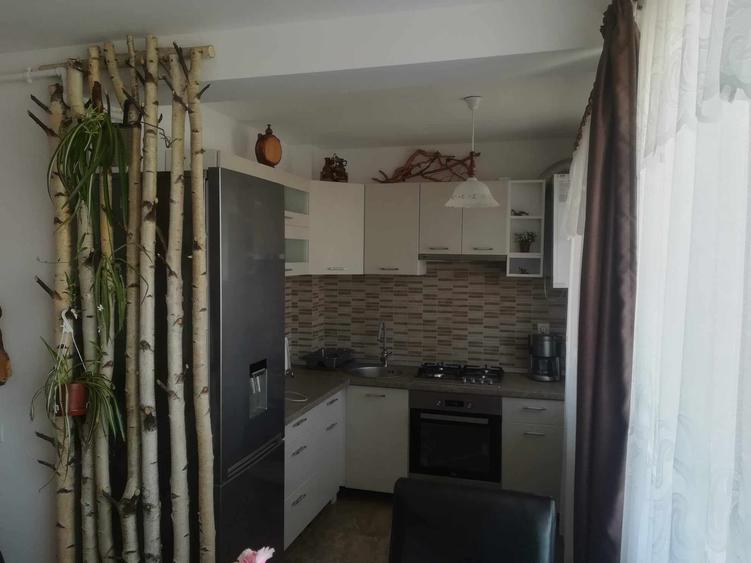 Apartament cu 2 camere în Florești