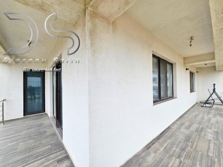 Apartament cu 3 camere decomandat, mobilat în Mamaia-Sat