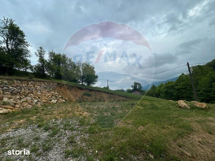 Teren de 2000 mp, în Copalnic