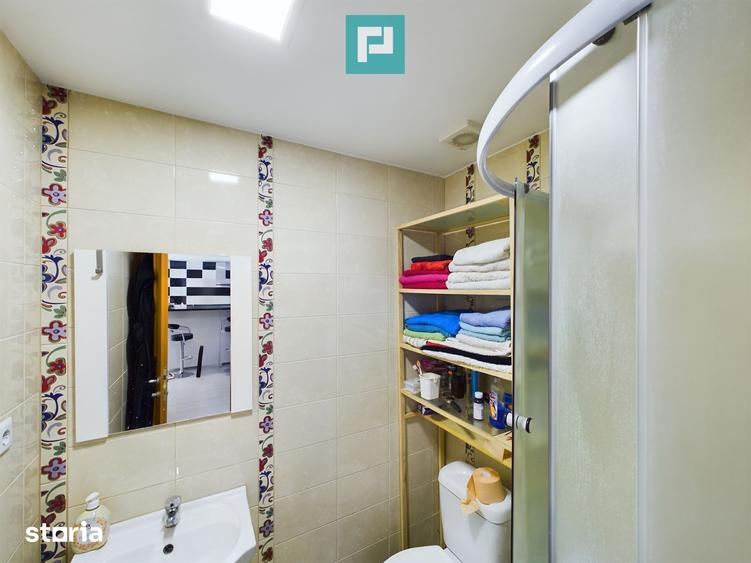 Spațiu comercial, de 776 mp, în Bujac
