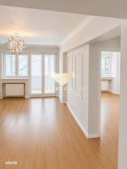 Apartament cu 3 camere semidecomandat în Cișmigiu