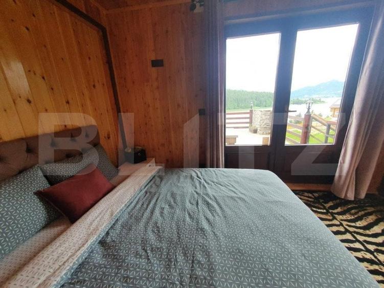 Casă individuală cu 5 camere cu Teren 1400 Mp în Nord