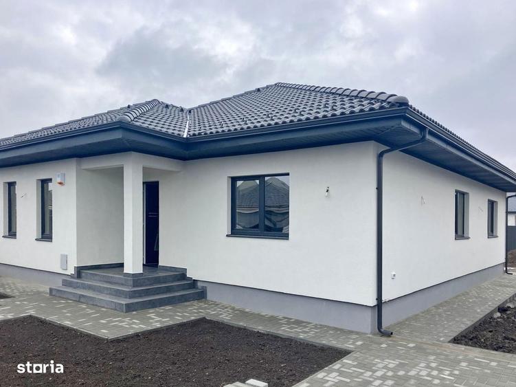 Casă cu 4 camere cu Teren 500 Mp în Central