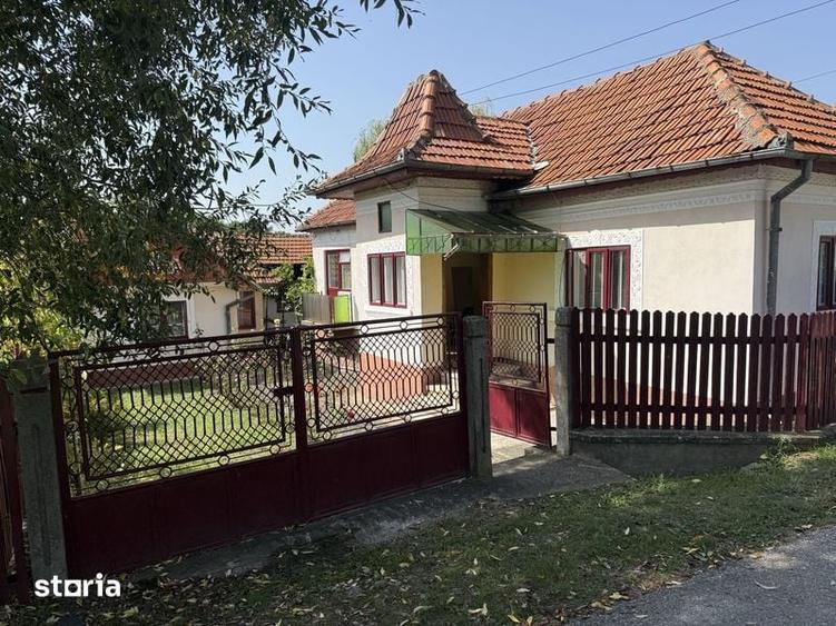 Teren de 2800 mp, în Central