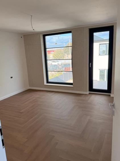 Casă individuală cu 4 camere cu Teren 230 Mp în Nord