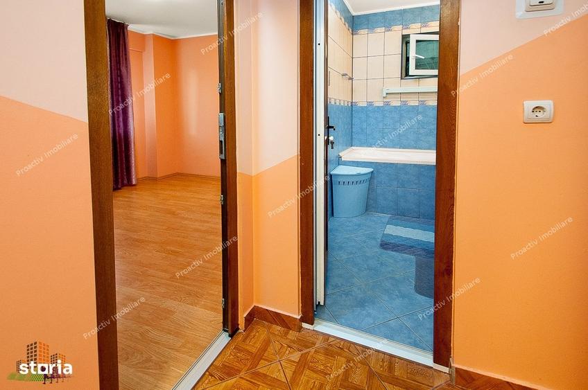 Apartament cu 3 camere decomandat, mobilat în Faleză