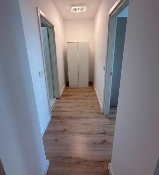 Apartament cu 2 camere semidecomandat, mobilat în Pipera